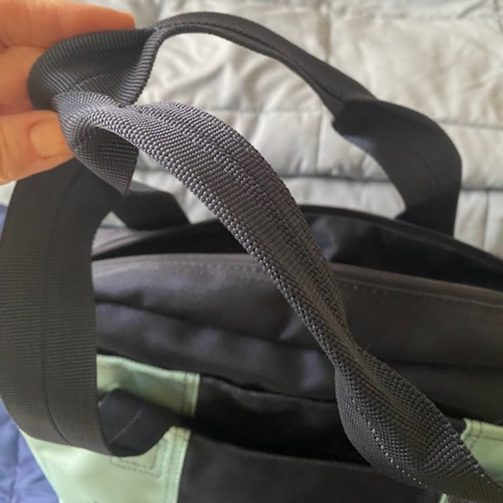 Multi-pocket tote bag - Picture 5 of 6
